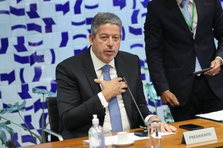 Arthur Lira vai indicar integrantes do grupo de trabalho da reforma tributária nesta semana