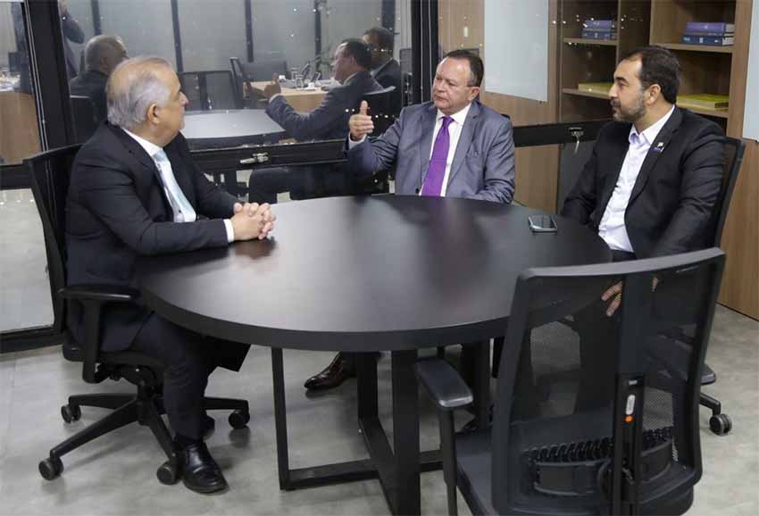 Governador se reune com ministro de Portos e Aeroportos para apresentar projetos para o setor