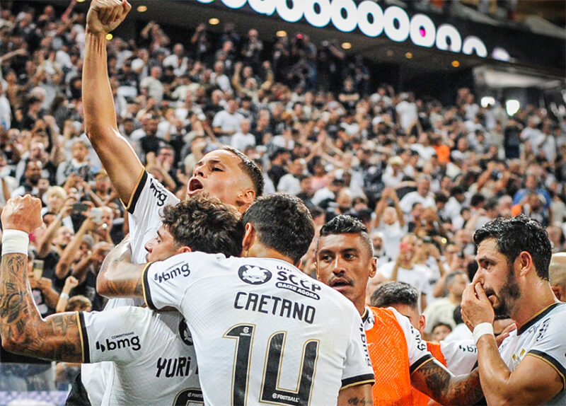 Corinthians vira sobre Santo André e espera adversário nas quartas de finall
