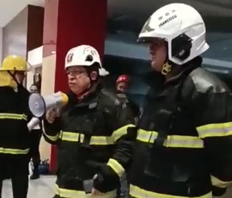 Bombeiros dão por concluída busca por vítimas e focos de incêndio no Rio Anil