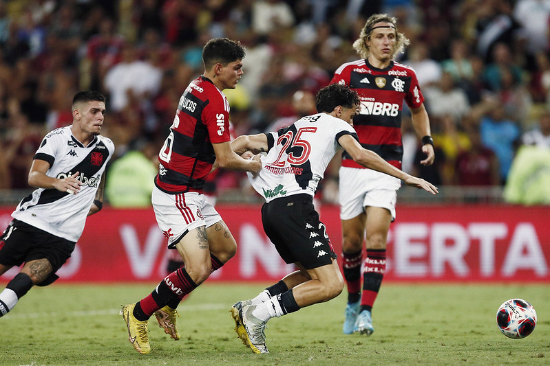Vasco vence clássico e evita que Flamengo conquiste Taça Guanabara