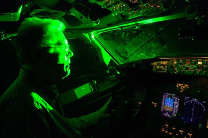 Aeroporto de São Luís registra dez ocorrências de laser contra aeronaves
