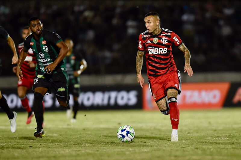 Após goleada do Fluminense, Flamengo perde pela Copa do Brasil para Maringá