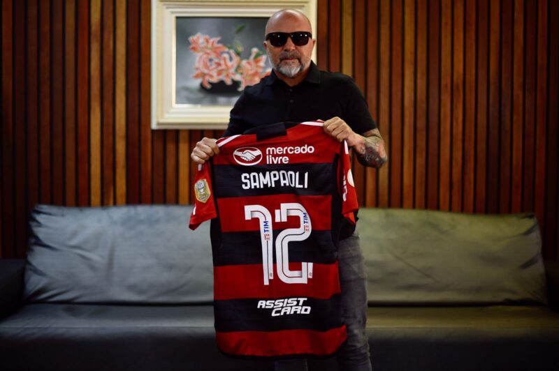 Sampaoli chega ao Rio e inicia nesta segunda trabalho no Flamengo