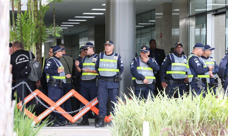 Jair Bolsonaro depõe à Polícia Federal por três horas sobre joias sauditas