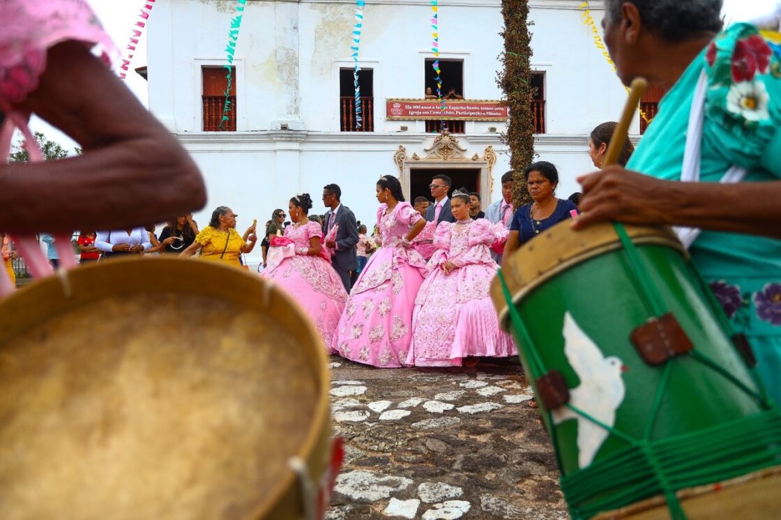 Festa do Divino Espírito Santo começa nesta quarta-feira na cidade de Alcântara