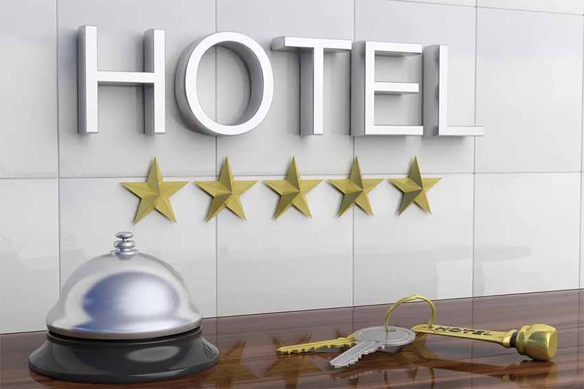 Saiba que significam as estrelas que identificam o padrão de um hotel