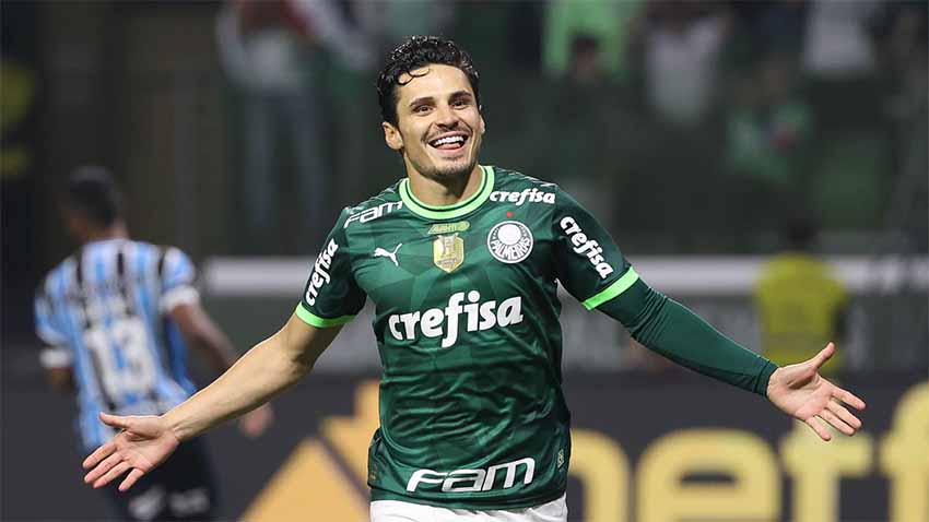 Palmeira assume liderança da Série A do Brasileirão após golear o Grêmio