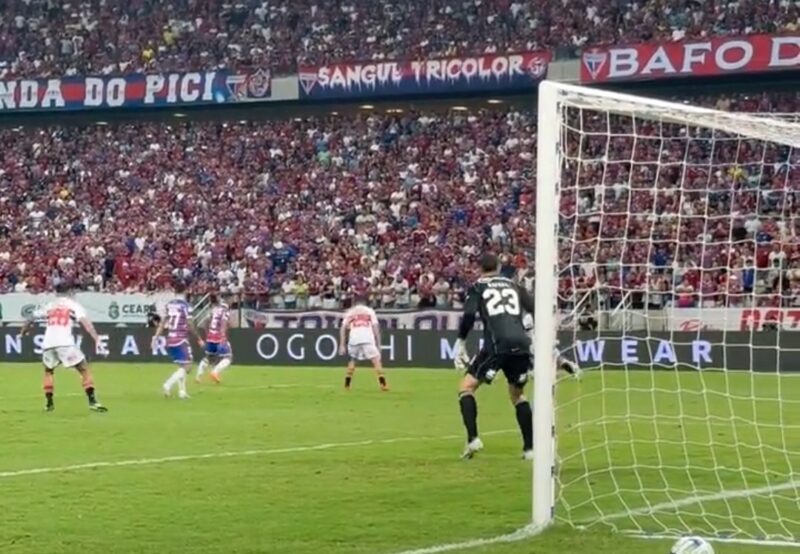 São Paulo conquista um ponto ao empatar com Fortaleza no Castelão