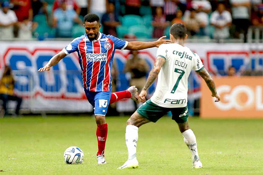 Palmeiras perde invencibilidade para Bahia, São Paulo bate Athletico e Corinthians vence clássico