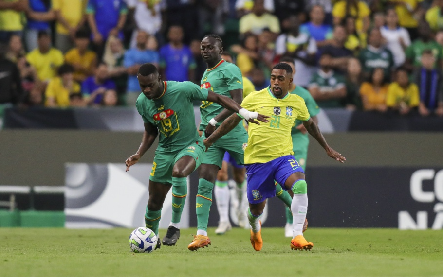Brasil é goleado por Senegal no último amistoso antes das eliminatórias