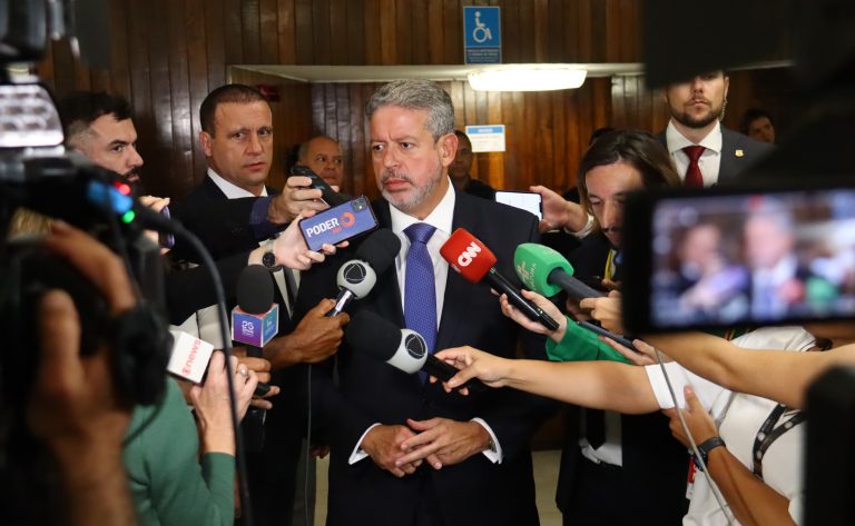Lira reune governadores nesta quinta-feira para debater reforma tributária
