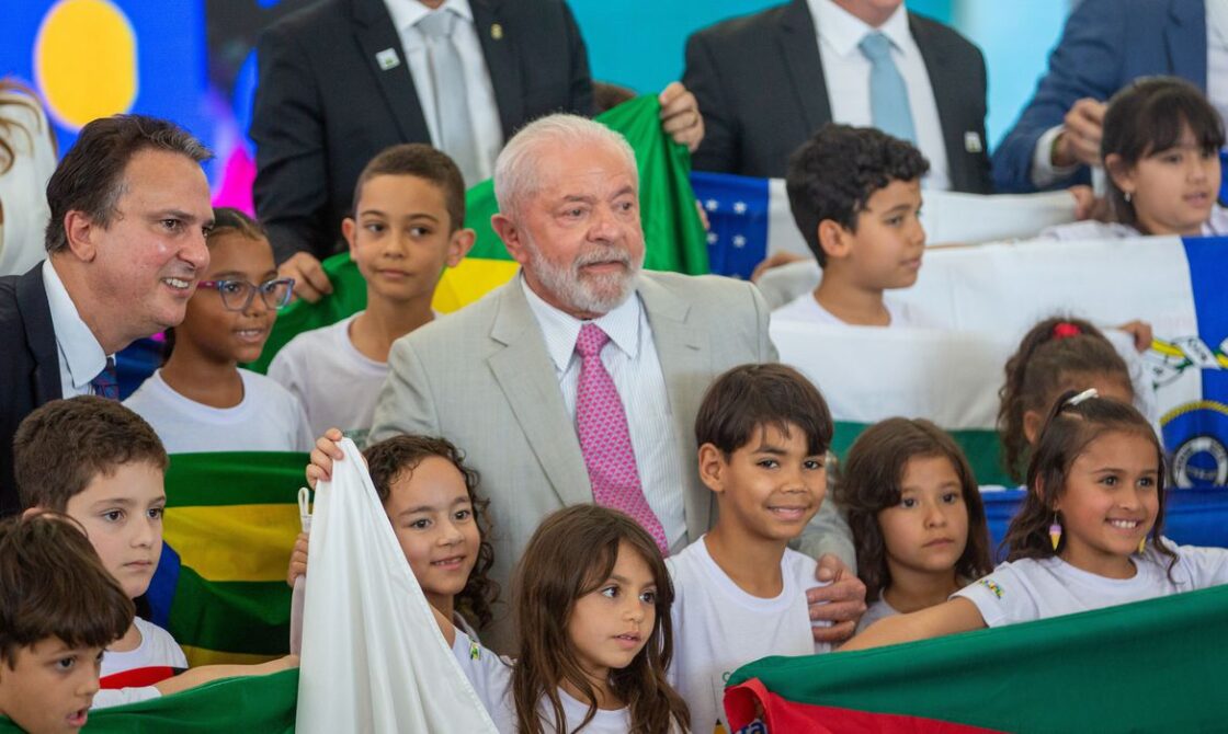 Ministério da Educação deve investir R$ 3 bilhões para que alfabetização se dê na idade certa