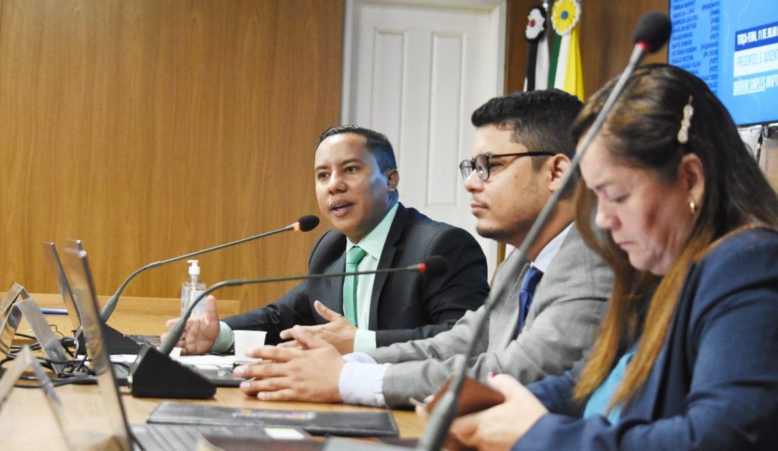 Convocado pelos vereadores, secretário de Transportes não comparece a audiência na Câmara