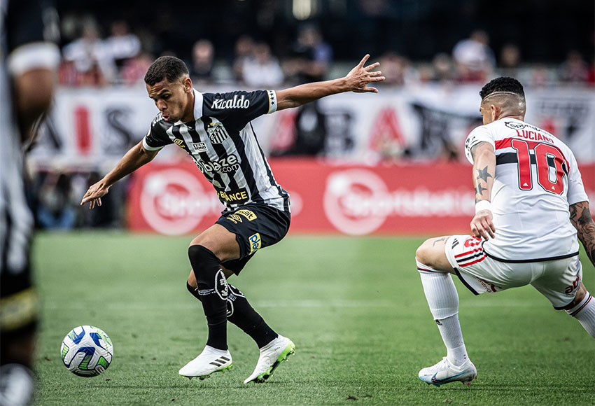 São Paulo vence clássico Sansão de goleada e encosta no G4 do Brasileirão