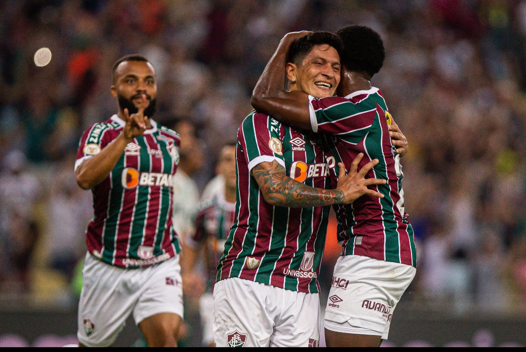 Fluminense derrota o Palmeiras no Maracanã e volta ao G4 do Brasileirão