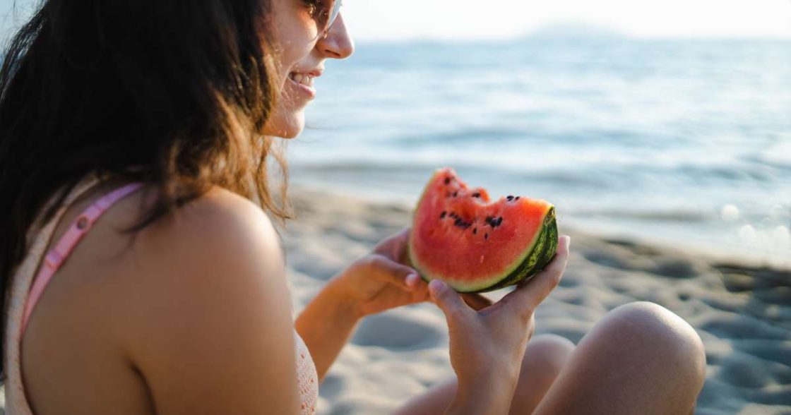 Nutricionista recomenda estratégias para combater a desidratação em períodos secos