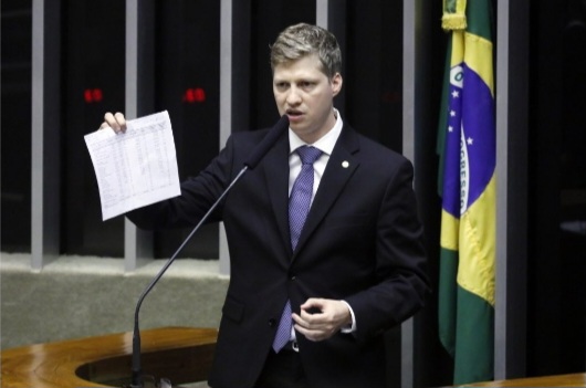 Novo pressiona governo a reconhecer Hamas como grupo terrorista