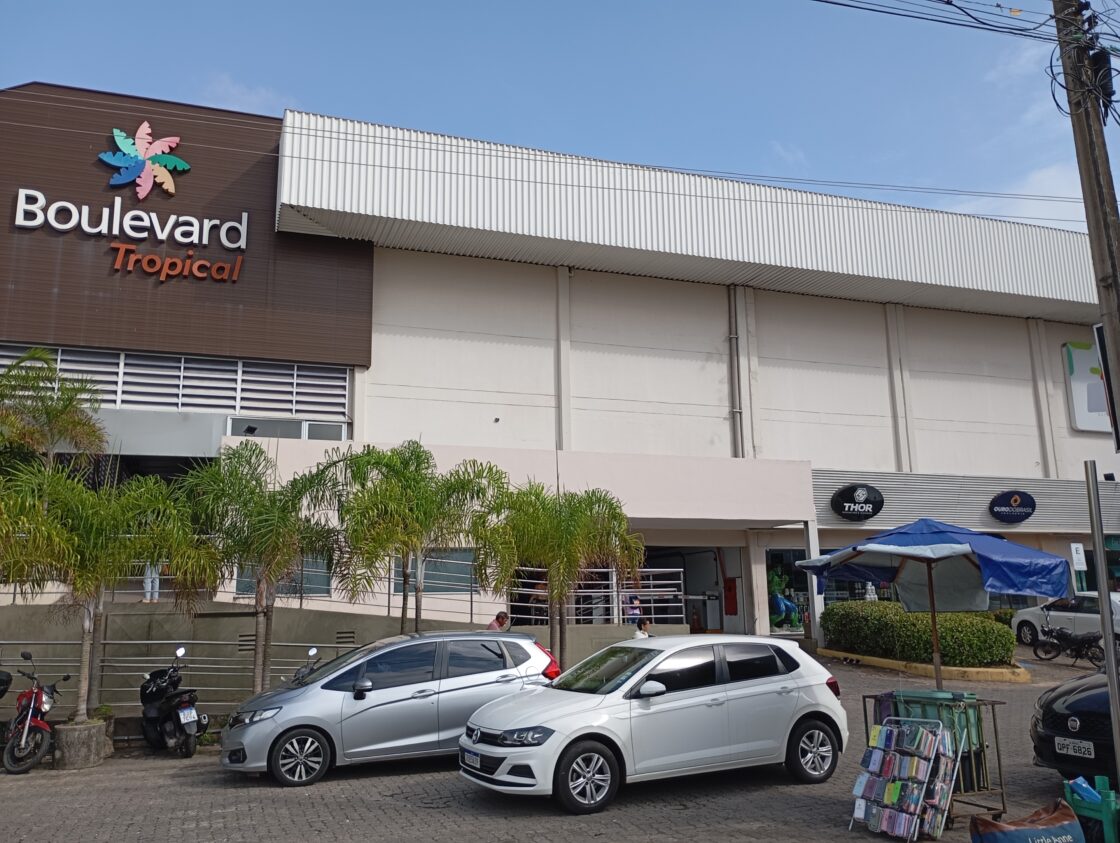 Princípio de incêndio no Tropical Shopping Center após curto circuito