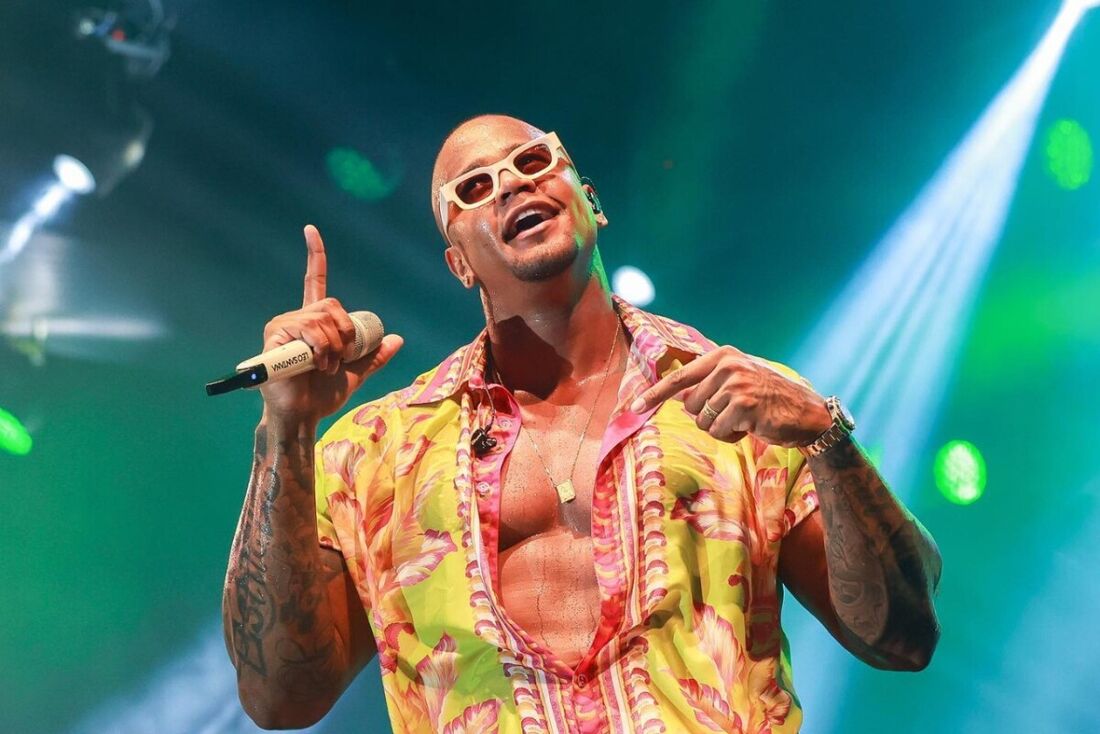 Léo Santana é a principal atração deste sábado à noite na Cidade do Carnaval