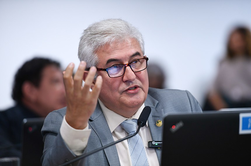 Comissão do Senado aprova projeto que regulamentos criação de datas comemorativas