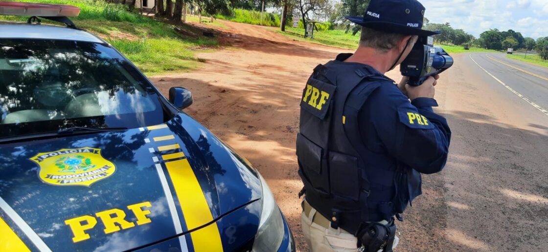 Homens presos em operação da PRF por não pagamento de pensão alimentícia