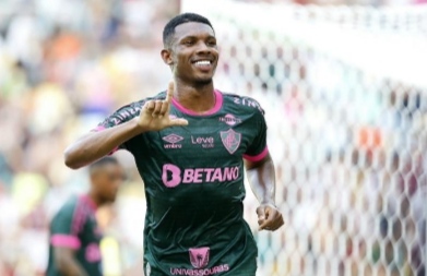 Fluminense retoma liderança do carioca com vitória sobre o Madureira