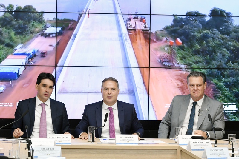 Governo apresenta plano em infraestrutura para facilitar o escoamento da safra de grãos