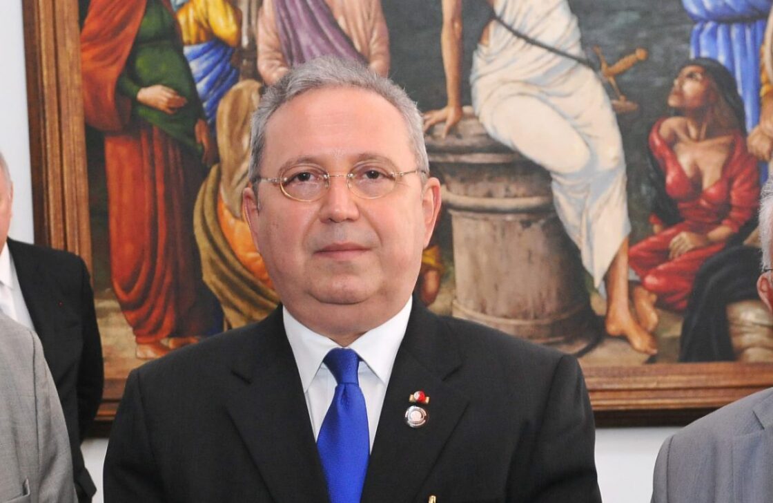 Desembargador determina que rodoviários garantam 50% dos ônibus