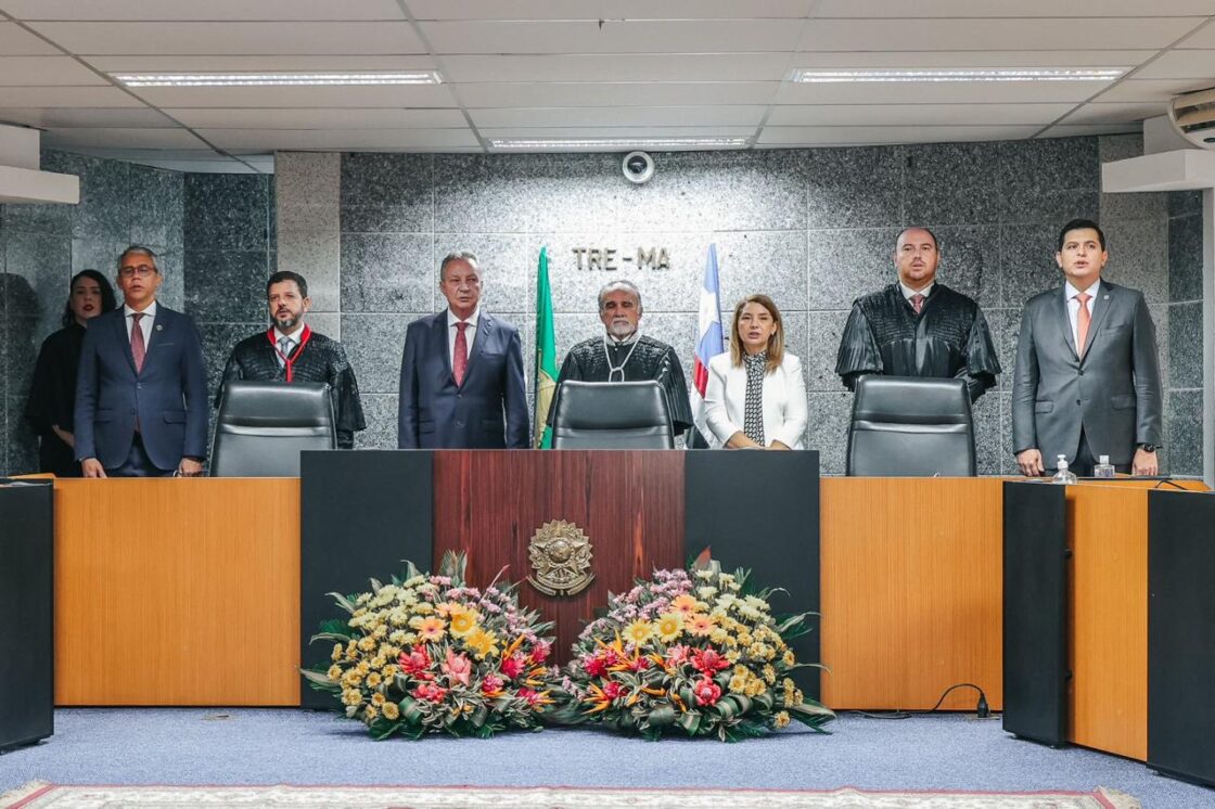 Concorrida solenidade de posse do advogado Rodrigo Maia no Tribunal Regional Eleitoral