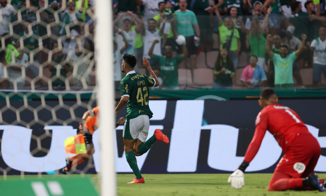 Palmeiras garante vaga nas semifinal com goleada sobre Ponte Preta
