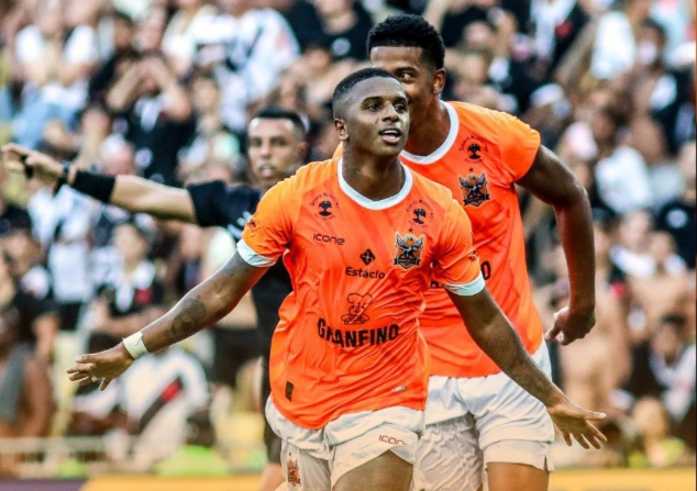 Nova Iguaçu elimina Vasco e decide Campeonato Carioca com Flamengo