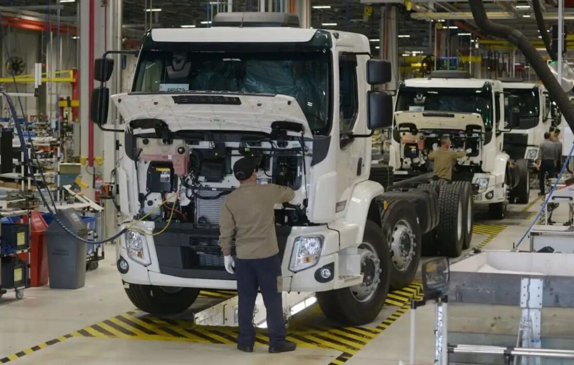 Produção de caminhões aumenta 19,7% no primeiro trimestre deste ano