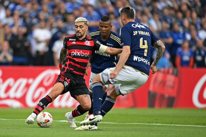 Flamengo empata e Grêmio é derrotado em suas estreias na Copa Libertadores