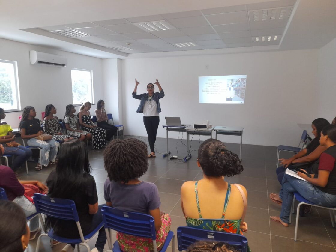 Instituto Nelson Wilians e Neduc capacitam jovens mulheres em São Luís