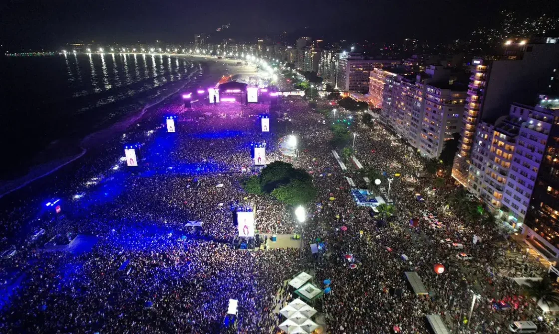Show de Madonna teria reunido 1,6 milhão de pessoas em Copacabana