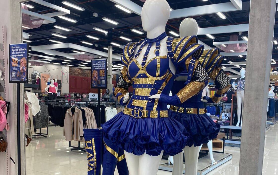Figurinos da cantora Joelma ganham exposição na loja da Havan em Belém