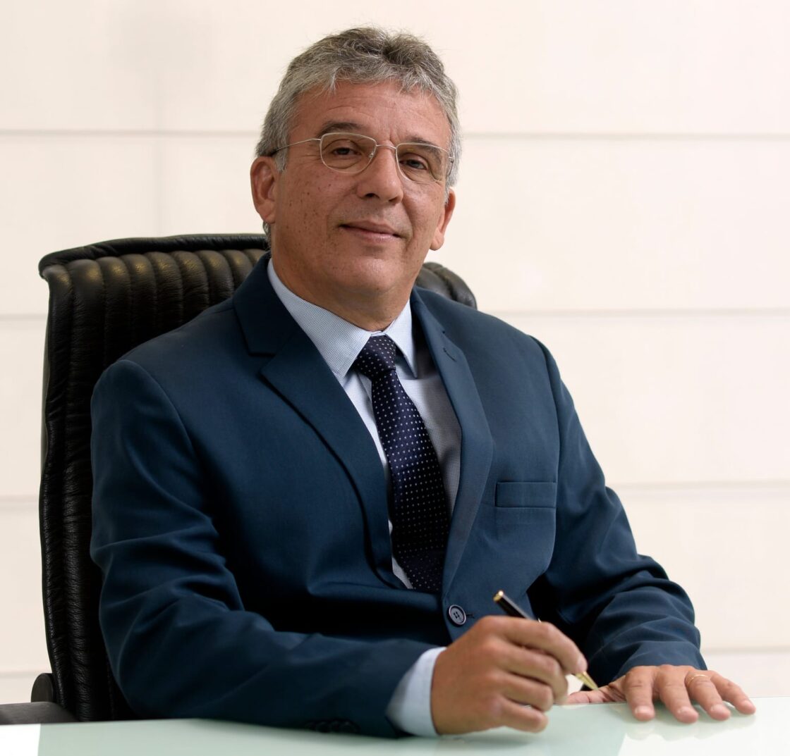 Ex-presidente da OAB-PI ministra curso em especialização da ESA no Maranhão