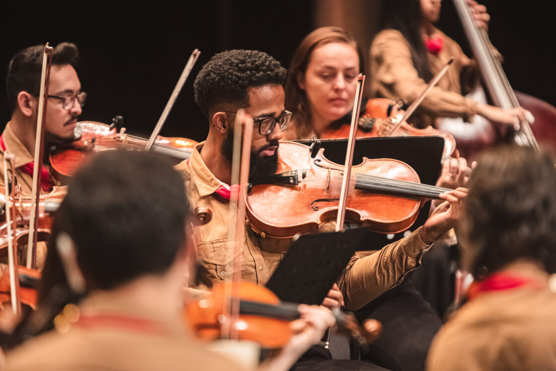 Orquestra Ouro Preto celebra Luiz Gonzaga neste sábado no Teatro Arthur Azevedo