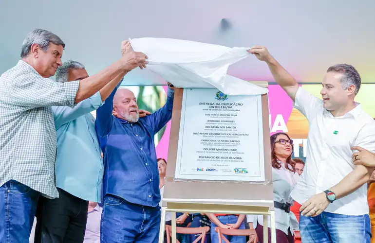 Lula inaugura duplicação na BR-116 e anuncia investimentos na Bahia