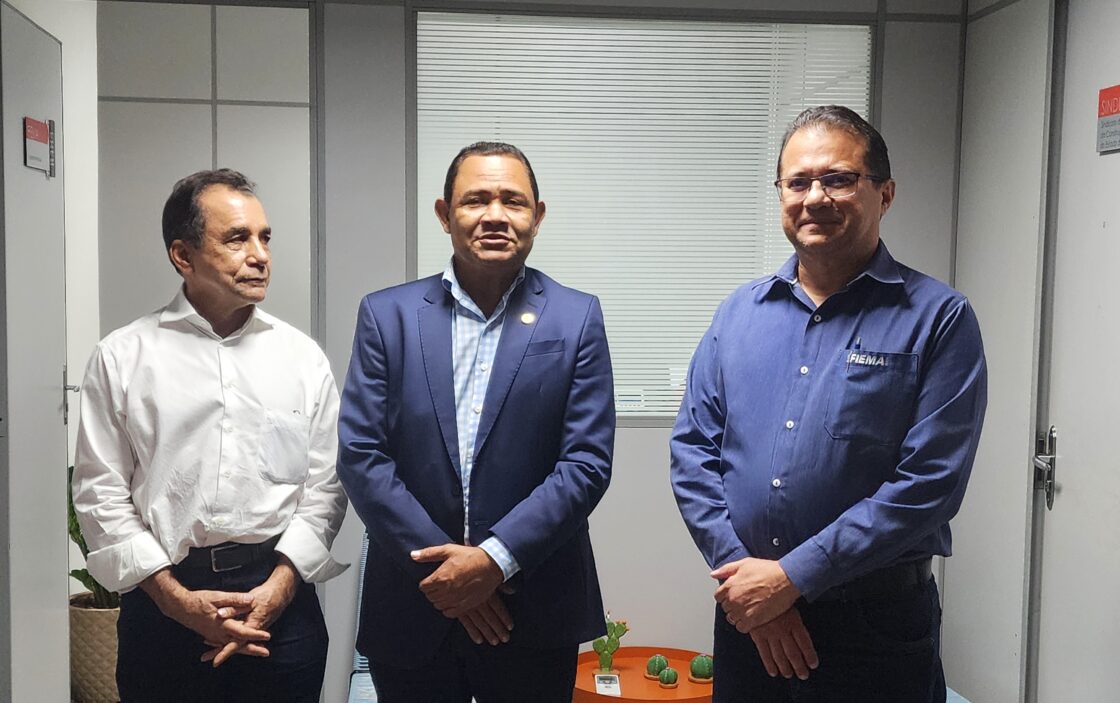 Empresário Benedito Mendes toma posse na presidência do Sindicato de Cerâmicas do Maranhão