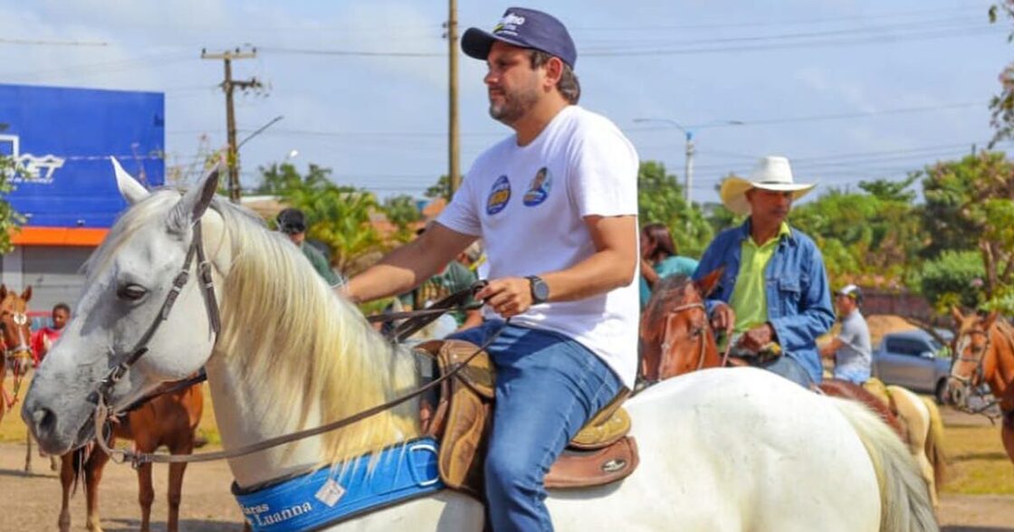 Juscelino Filho movimenta Parque Independência com leilão de cavalos na Expoema