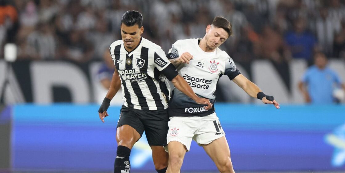 Botafogo se isola na liderança do Brasileirão ao derrotar o Corinthians