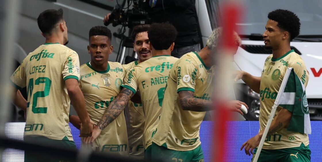 Palmeiras goleia Criciúma e assume e vice-liderança do Campeonato Brasileiro