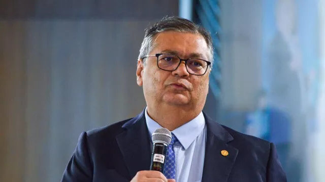 “Não podemos tratar políticas públicas com a lógica de retaliação”, diz Flávio Dino