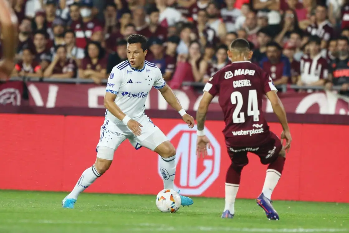 Bahia arranca empate com Cruzeiro e se mantém em sexto lugar com 46 pontos