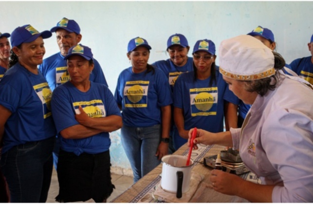 Codevasf capacita apicultores do Maranhão na manipulação de cosméticos a partir de produtos da abelha
