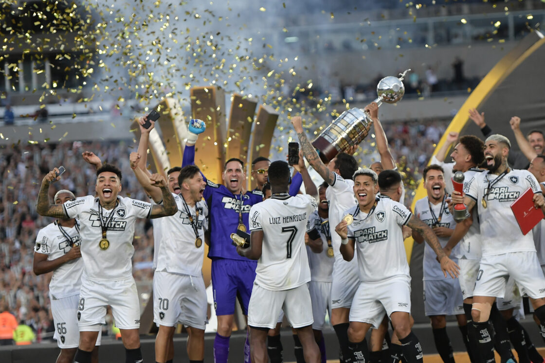Botafogo conquista de forma heroica a Glória Eterna ao vencer Atlético Mineiro