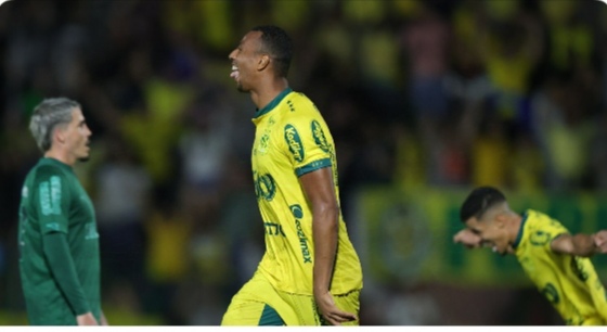 Mirassol goleia Coritiba e se aproxima do acesso à Série A do Brasileirão de 2025