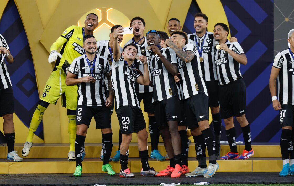 Botafogo é o nono a conquistar o Brasileirão na época dos pontos corridos